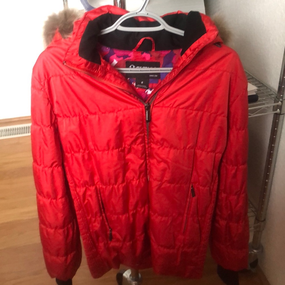 Sunice red ski jacket size 8 ( women’s)- fantastic color and style !